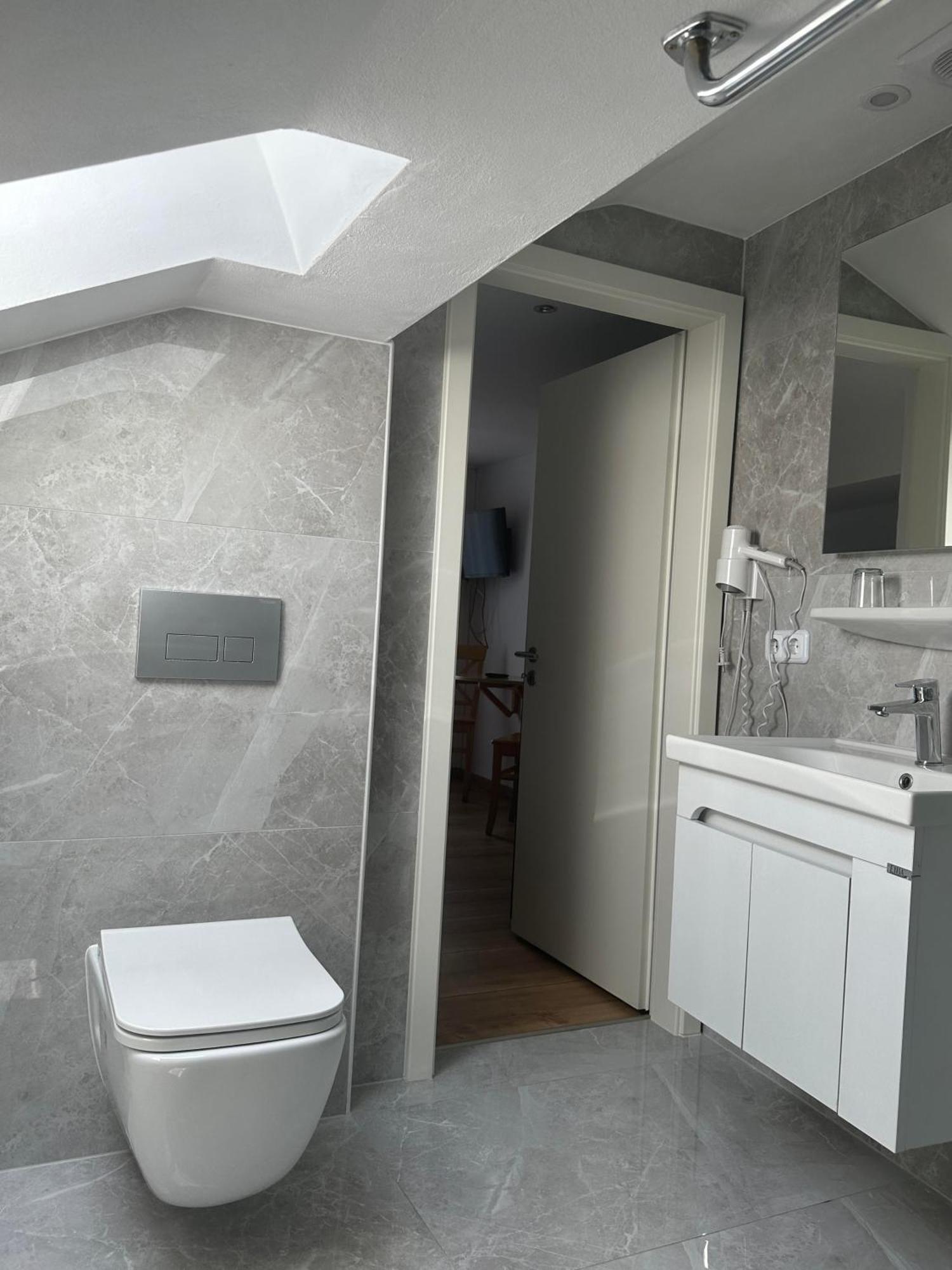 Hotel Pension Schwansee Schwangau Bagian luar foto